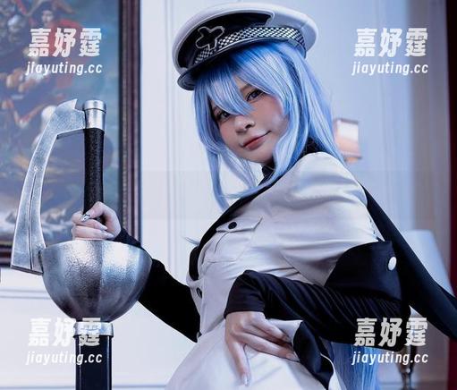 Azami的私房写真：当女王遇到镜头，是魔法吗？