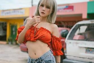 BoLoli菠萝社 – 柳侑绮海边写真集：浪花拍打着我，啧，这也是一种涂鸦艺术！