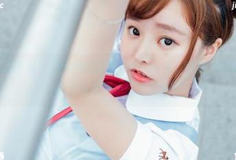 BoLoli菠萝社 – 柳侑绮的海中少女：高清、可观，但我想说……要是泳衣再小点就完美了！
