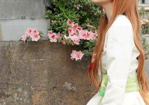 BoLoli菠萝社 – 猫九酱Sakura的浴缸写真，在线一瞥，掀开了一些遐想
