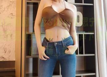 Feilin嗲囡囡 – 看SiByl李思宁的银发造型，原图里隐约有股“天上掉下来的仙女”的气场，哈哈！