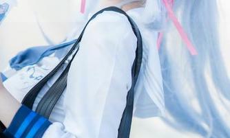为了Halo_酱，我也愿心甘情愿去学关注裸足的高清套图…可是为什么每次都输给洗衣机？