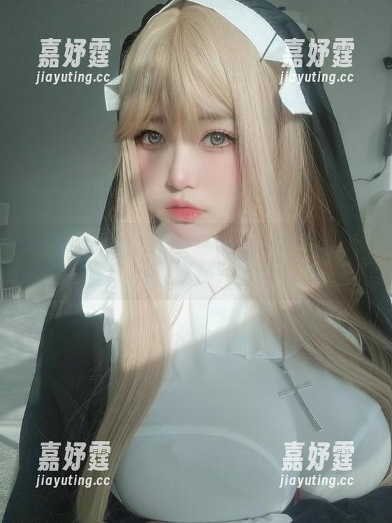 从图集中看K酱的“小红帽”,苹果真是个意外的角色 从图集中看K酱的“小红帽”,苹果真是个意外的角色