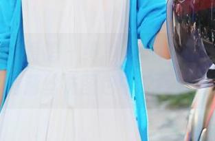 MyGirl美媛馆 – 绮里嘉Carina全新视角：高清丝袜图包中的嬉戏时光