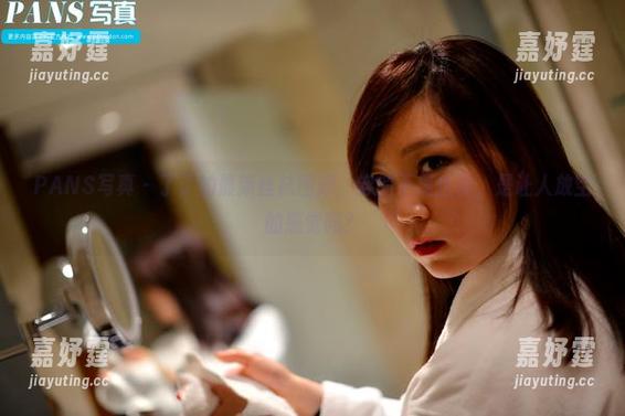 PANS写真 - 了了的最新丝袜图册，穿的不是丝袜，是让人放空的感觉吗？