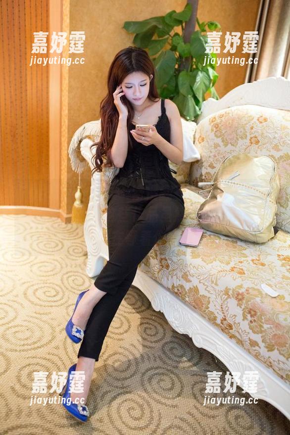 TuiGirl推女郎 - 慢慢翻看于大小姐的《学妹》图集，这些作品虽然含蓄，但似乎随时都在等着你去解读。