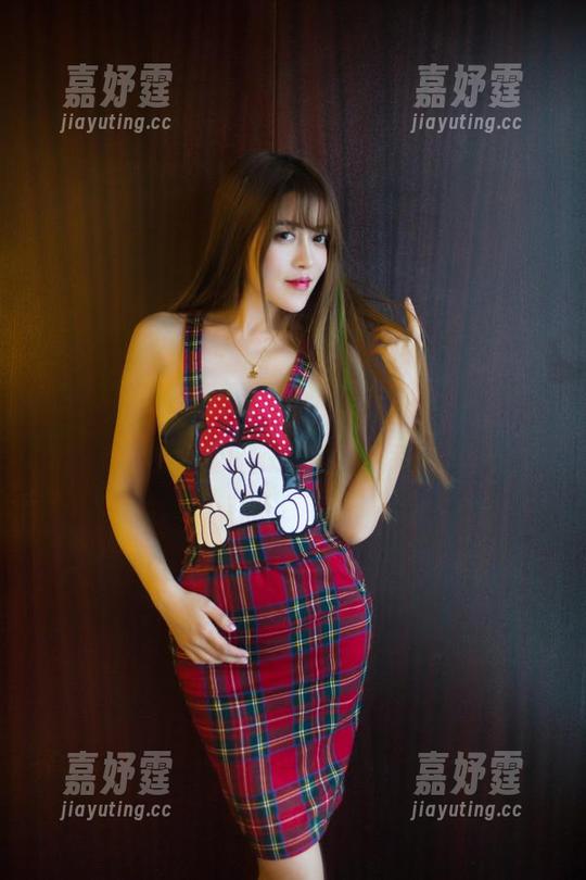 TuiGirl推女郎 - 何何夕教室图集，下载后再决定干饭还是学习，你选哪个？