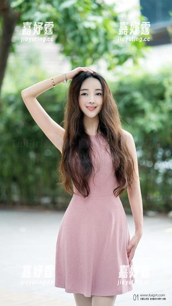 TuiGirl推女郎 - 原图来了，看冯雨芝的“套装”，没想到又是这个风格。