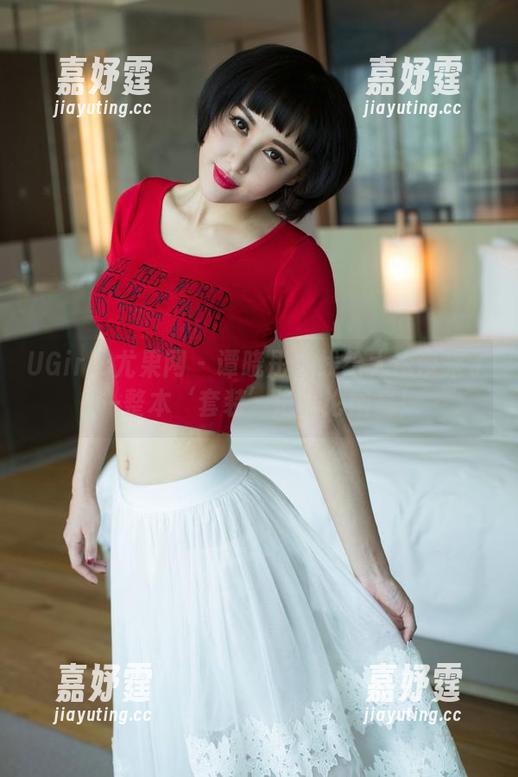 UGirls尤果网 - 谭晓彤在线给大家带来了一整本‘套装’进化论图集！