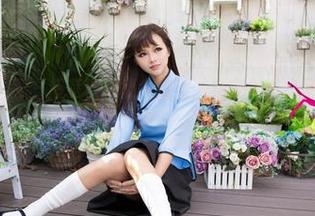 UGirls尤果网 – 黛蓓琪把奶牛变美，其实个性才是最大的美图吧。