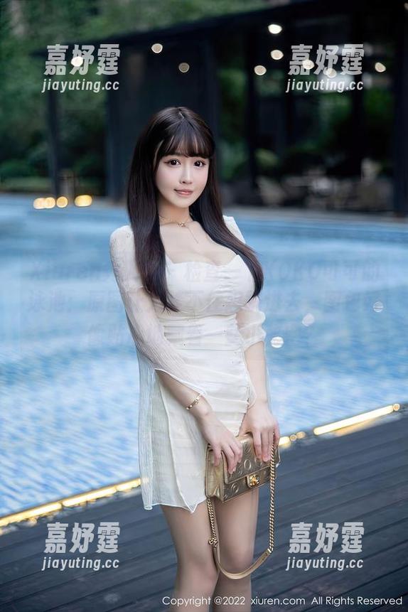 Xiuren秀人网 - 检查一下KOKO可可的泳池：原图让人禁不住想跳进去，图包好像贴心地藏着一些小秘密？