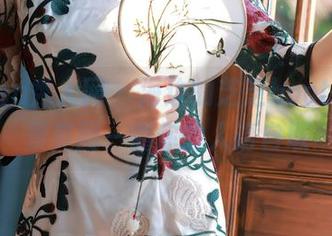 Xiuren秀人网 – 海边的芝芝booty，全景美图—懂你的人请自取