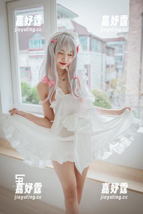 Yuna(윤아)的SAINTPhotolife壁纸-你的屏幕会感谢你的眼光