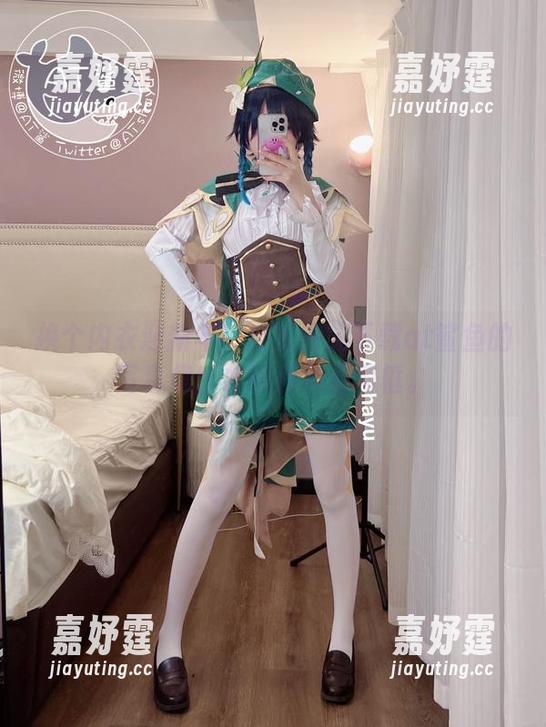 换个内衣迎新年！当然得先下载at鲨鱼的写真集，才能和美丽同框。