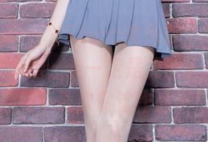 beautyleg – Flora和吊带，如果有一天他们要结婚，我一定是见证人——于是赶紧下载欣赏这作品吧！