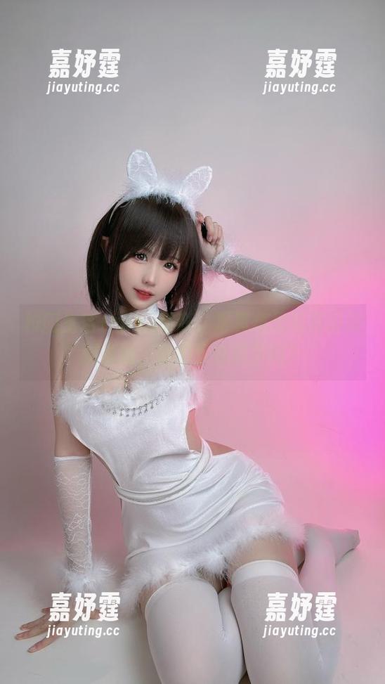 校园生活+miko酱吖，写真集里埋藏的细腻情感，你们下载得下吗？