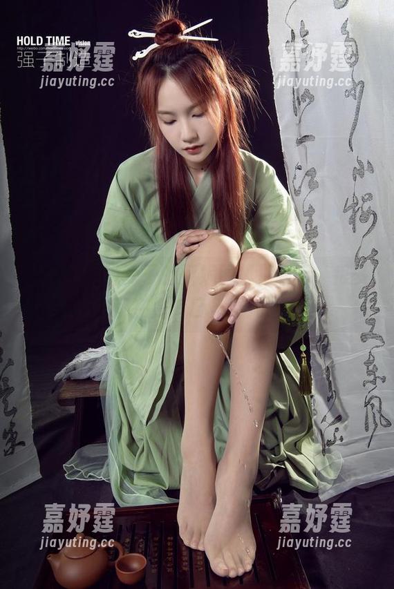 丽柜 - 听说兔子的娇媚图集更新后，很多人都在找借口多看几遍～