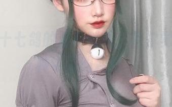 瞧瞧你十七鸽的那身制服，偶尔觉得，有种学习的冲动。