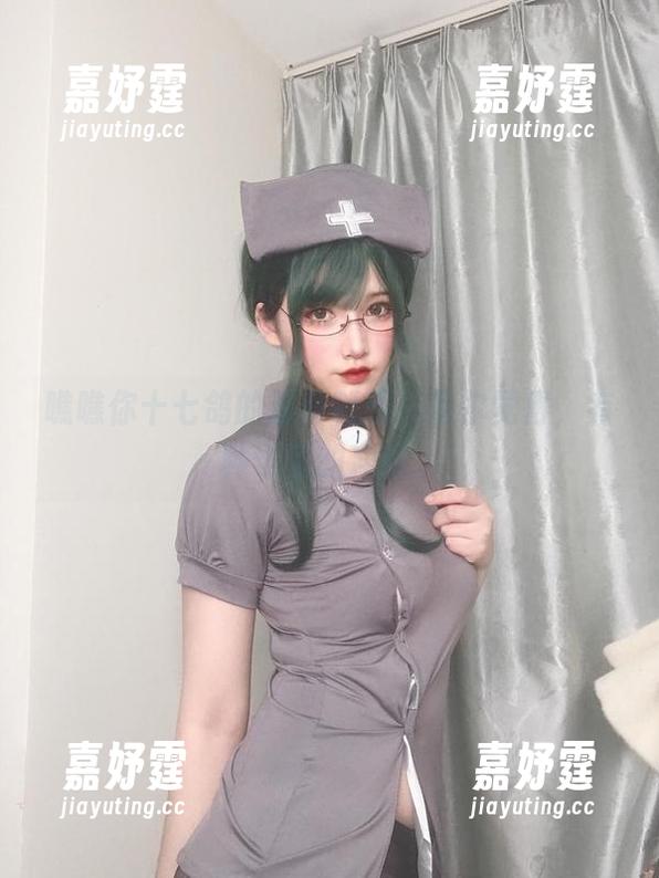 瞧瞧你十七鸽的那身制服，偶尔觉得，有种学习的冲动。