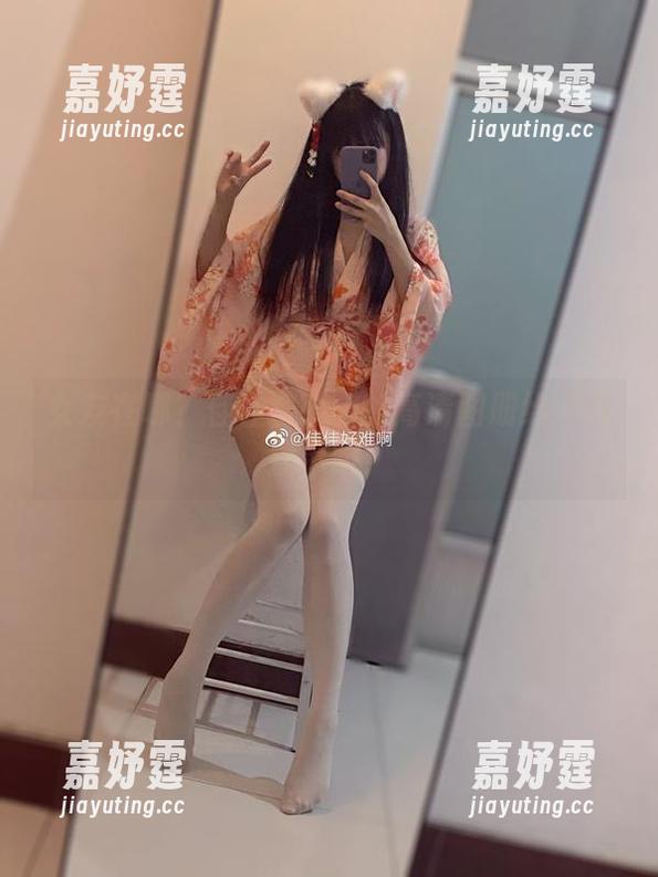 女友在哪？佳佳酱ovo的高清图册给你点提示哦！