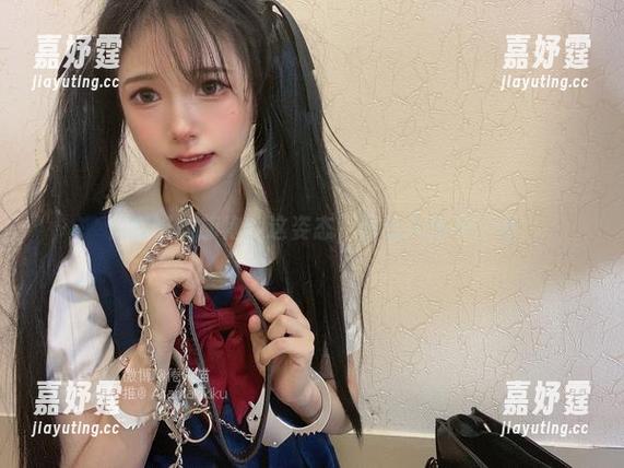 倦倦喵的旗袍：这姿态，真让人停不下来