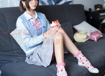 乖巧学妹在兔玩映画的高清图册中，真心可爱得有点过分，如何保持冷静？