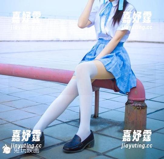 分享兔玩映画最新：穿绿T恤的少女，好像整个夏天的气息都在她身上！