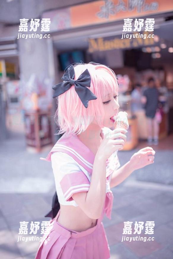 更新你的想法，冲田凛花rinka的圣诞写真，温暖如同那颗小星星...