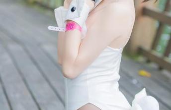 从专业到个人，十万珍吱伏特如何把护理实习生变成写真焦点？