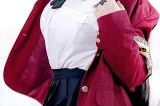 半半子带来的收藏：爱宕x高雄，眼神里的火花太刺眼了。