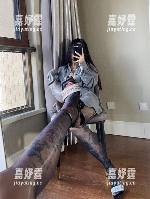 微密圈 - 当红色蕾丝遇到卡通百科老王，作品集里面的各种滑稽场景！