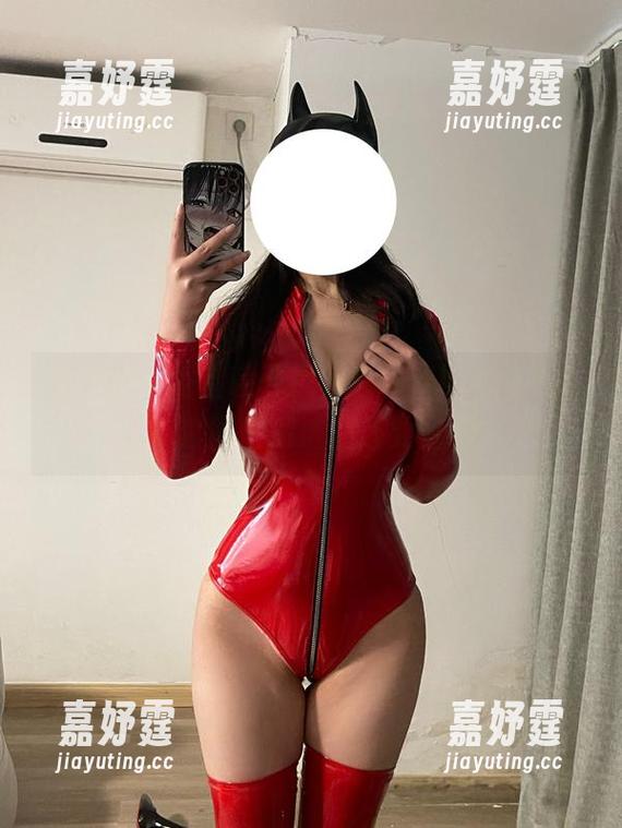 微密圈 - 浴室意外揭示的可馨juicy特质,这套图比清洁剂还要出彩? 微密圈 - 浴室意外揭示的可馨juicy特质,这套图比清洁剂还要出彩?