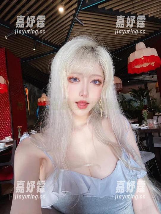 啾小妍-在线发现圣诞袜里装着的资源