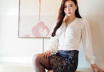 嗲囡囡 – 你见过solo尹菲的定制作品“肉丝”吗？画面太美，我脑海里都开始冒泡了。