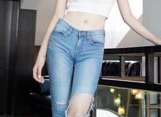 嗲囡囡 – 护士套图，施忆佳KITTY穿上护士服后……有没有让你怀念起校园剧？