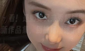 微密圈 – 看！是奶雯又来秀超短黑皮裙，最新作品集，别被裙摆迷了眼！