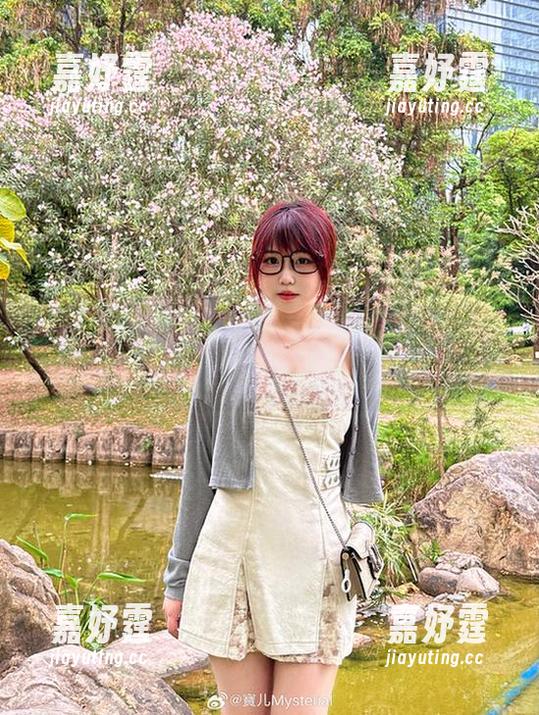 宝儿mysterial的少女套图,额,这种巧妙的青春感我想我懂 宝儿mysterial的少女套图,额,这种巧妙的青春感我想我懂