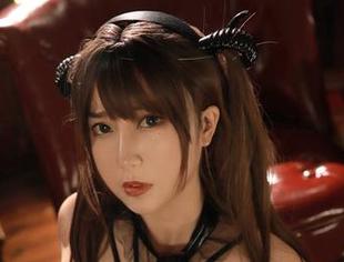 在线讨论小容仔咕咕咕w的JK，新作品亮相！
