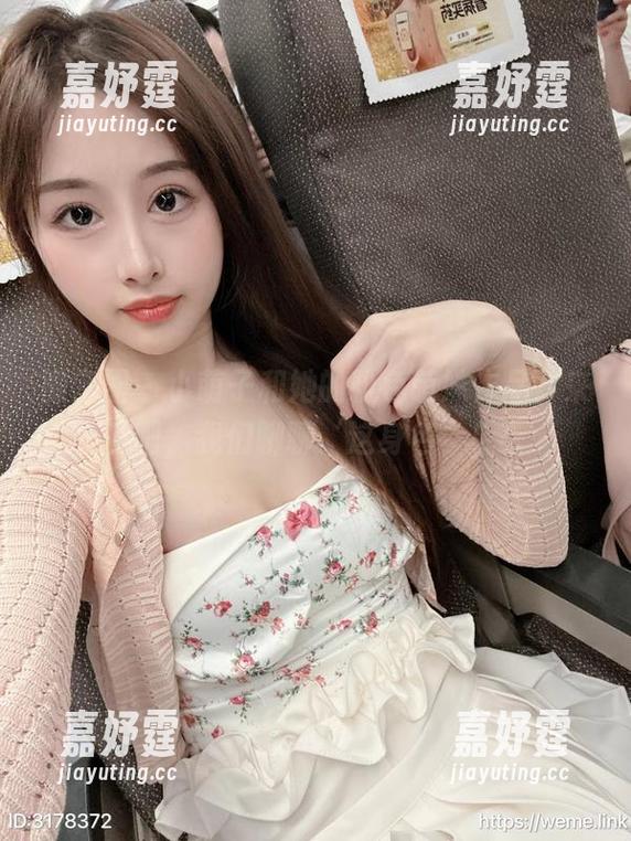 微密圈 - 小萌子和她的粉色萌妹作品，来吧，我们聊聊‘这身色’！