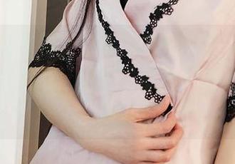 尤果网爱尤物 – 在姜云曦校园的图集中，偶尔会看到我回忆：“那厮一般没见过风哦”