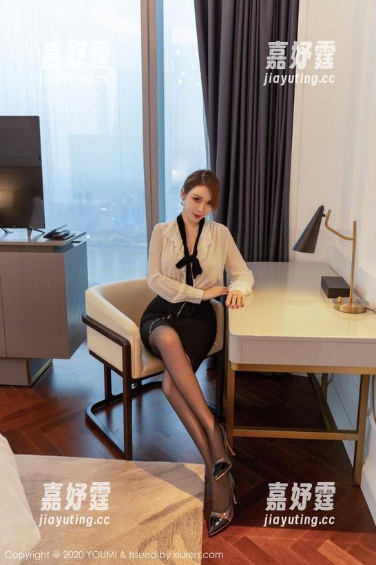 尤蜜荟 - 左冰Queen的原图，听说里面藏着不小的“秘密”，penassoapparently...