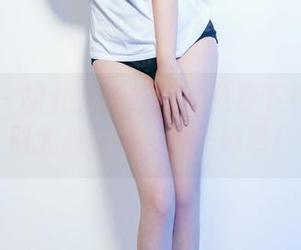 推女郎 – 胡允儿的红裙：免费下载安装！别太心急哦，先来瞧瞧！