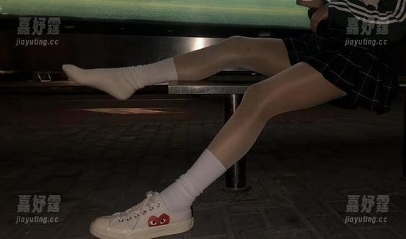 微密圈 - 在皮衣中找寻灵感，无敌哒小姨妈的美图有毒！