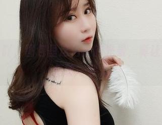 是依酱吖，图包里这浴缸的光景，真让人想多停留一会儿