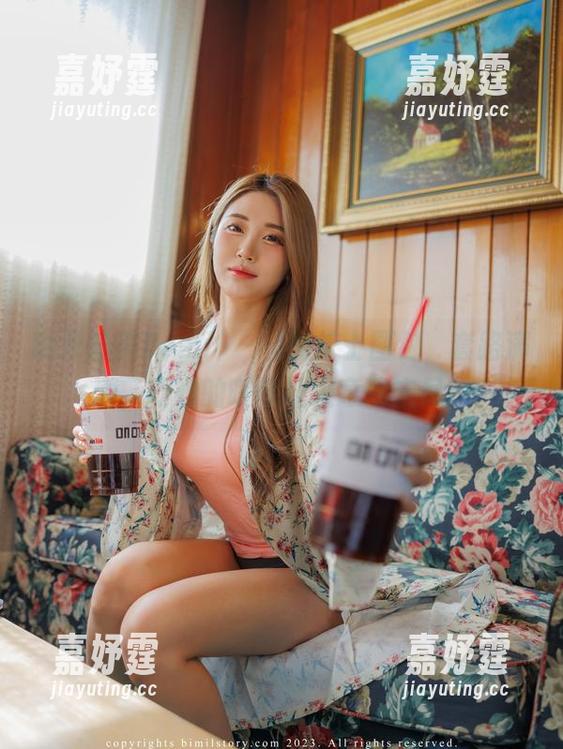 翻开普美Bomi(보미)的护士图包，套路满满，巧妙的暧昧让人意犹未尽。