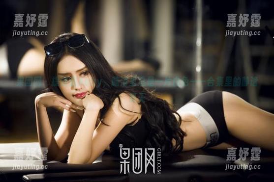 果团网 - 提到甜Abby，脑海里总是一片白色——合集里的静谧夏天