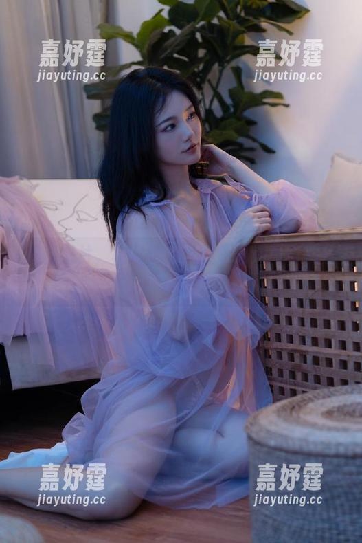 高清图片，桃良阿宅带你领略莉可与莉丝的神奇邂逅