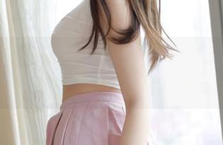 模范学院 – 赏心悦目！NaNa_baby与她的美足作品碰撞的花火