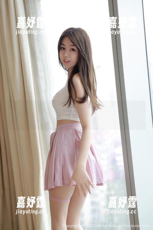 模范学院 - 赏心悦目！NaNa_baby与她的美足作品碰撞的花火