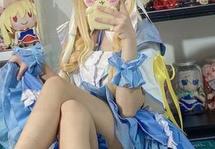 白栎Shirly的丰川祥子校服合集：这些图片绝对让你怀念当年偷偷发的校园爱情！